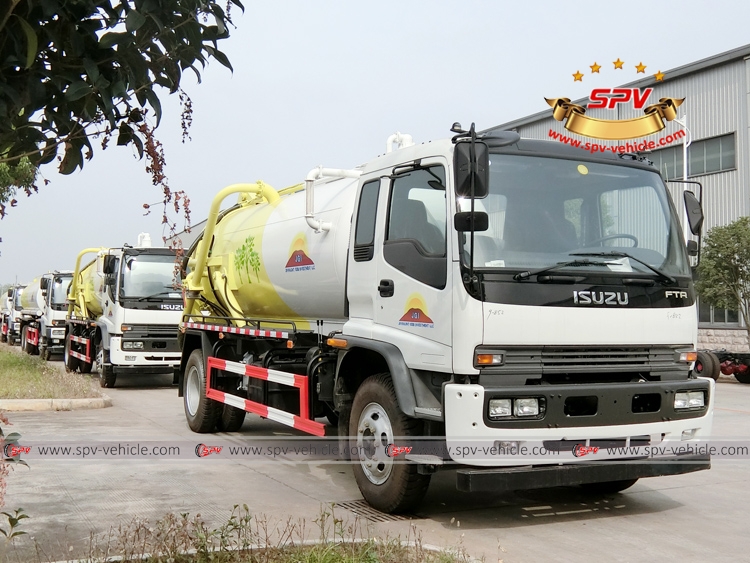8,000 Litres Sewer Vacuum Truck ISUZU - Bulk Photos